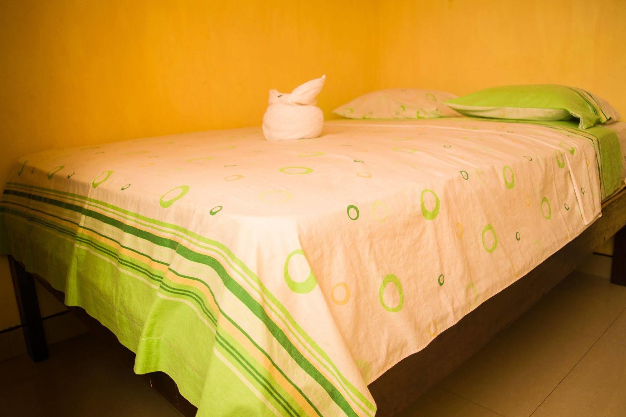 Hospedaje Las Amazonas Iquitos Exterior photo